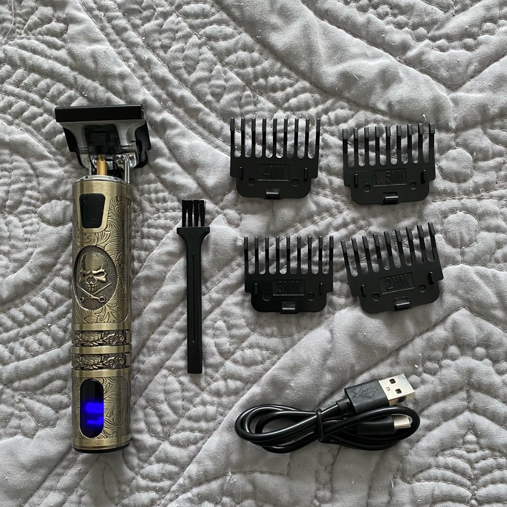 Profesional Men’s hair electric clipper trimmer.